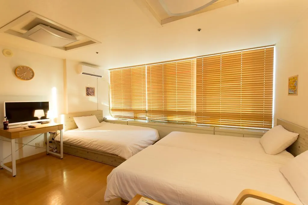 Hong Stay Seul